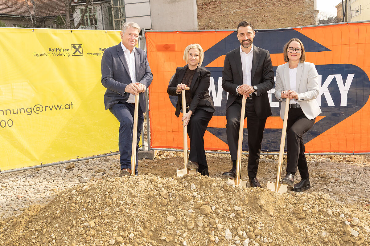 Spatenstich für das Projekt Rosi City Living in der Rosinagasse in Wien
